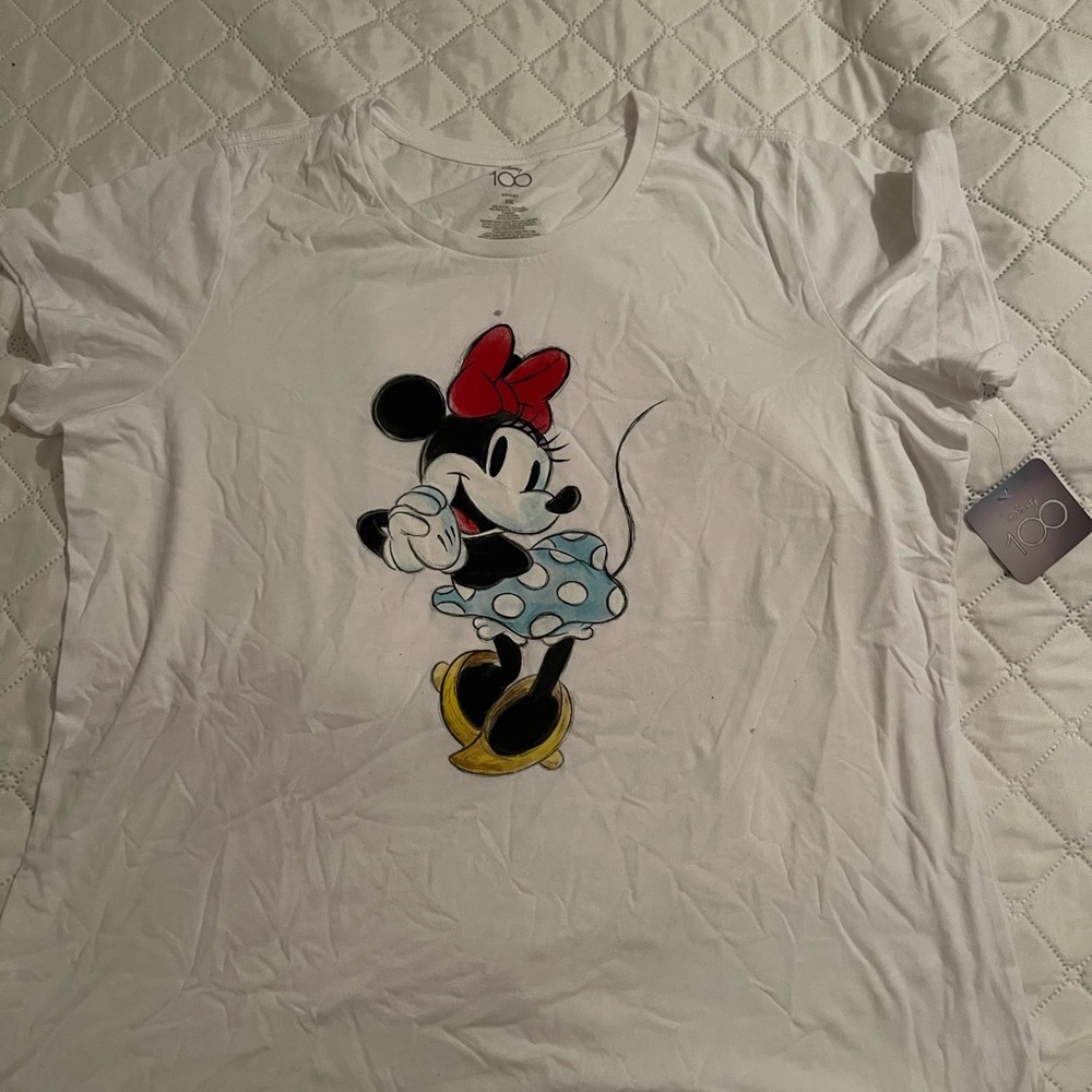 Disney White Minnie Mouse Tee - Short Sleeve